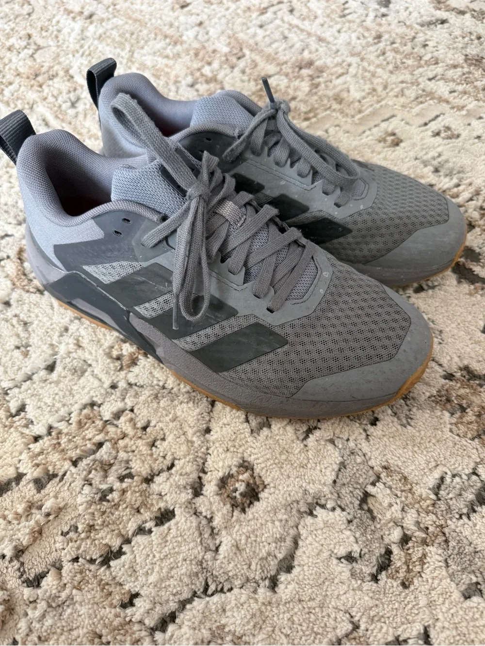 adidas Men's Gray Athletic Training Shoes